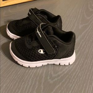 Champion tennis shoes